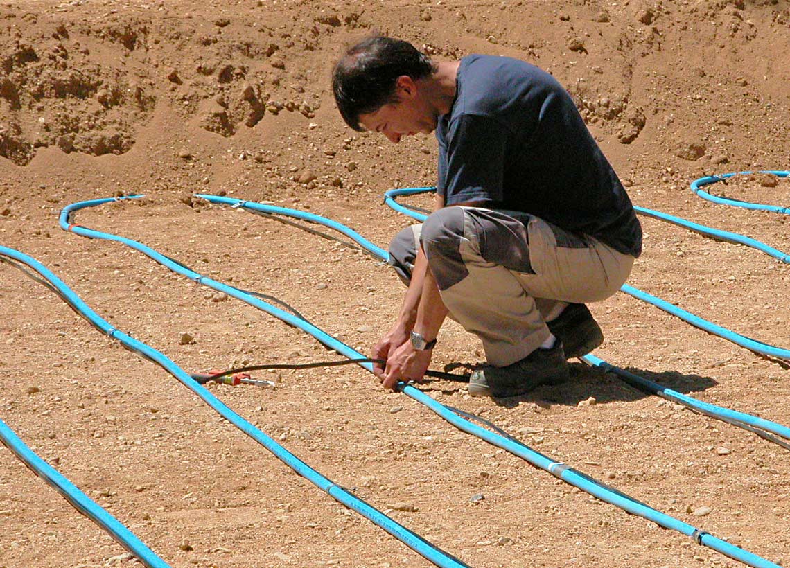Installation d’un échangeur à Orléans et de trois fibres optiques pour mesurer l’évolution de la température du sol.