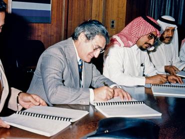 Signature du contrat SAQ, 1980.