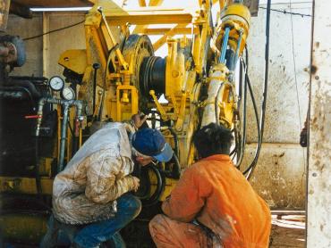 Forage dans le cadre d’une prospection pour l’or sur le Cerro Galapago (Bolivie, 1997)